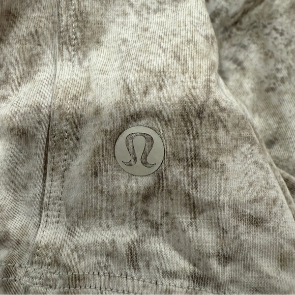 lululemon athletica beige/brown Short Sleeve Tee - Picture 4 of 4